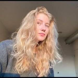 Meet your Posher, Zoe